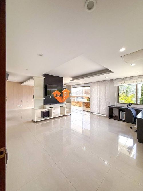 Casa de 5 alcobas en venta en Ruitoque Condominio, Floridablanca, 970 m² · foto 8 de 23