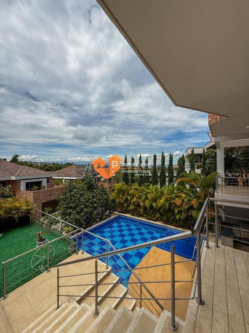 Casa de 5 alcobas en venta en Ruitoque Condominio, Floridablanca, 970 m² · foto 10 de 23