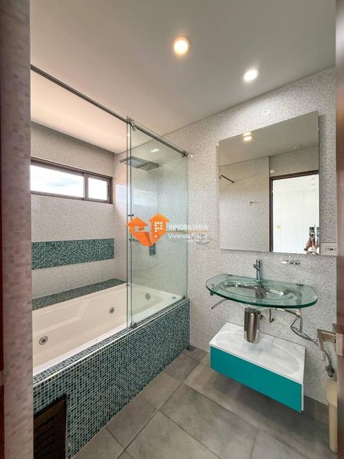 Casa de 5 alcobas en venta en Ruitoque Condominio, Floridablanca, 970 m² · foto 23 de 23