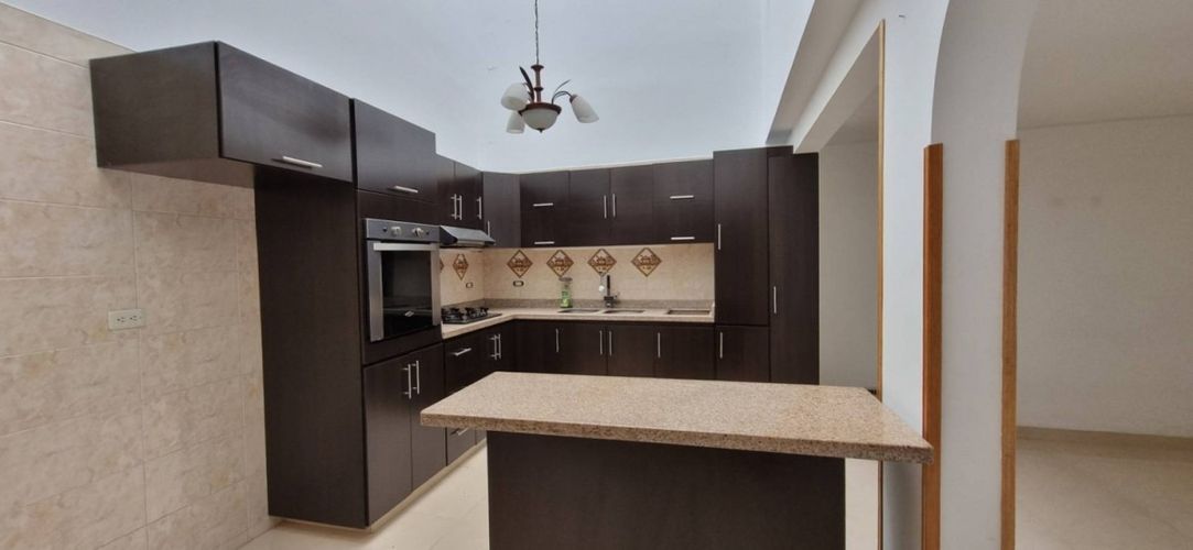 Casa de 3 alcobas en venta en Villa Paul, Funza, 252 m² · foto 2 de 19