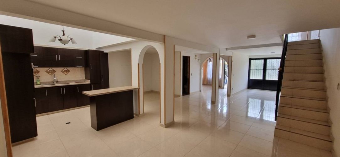 Casa de 3 alcobas en venta en Villa Paul, Funza, 252 m² · foto 3 de 19