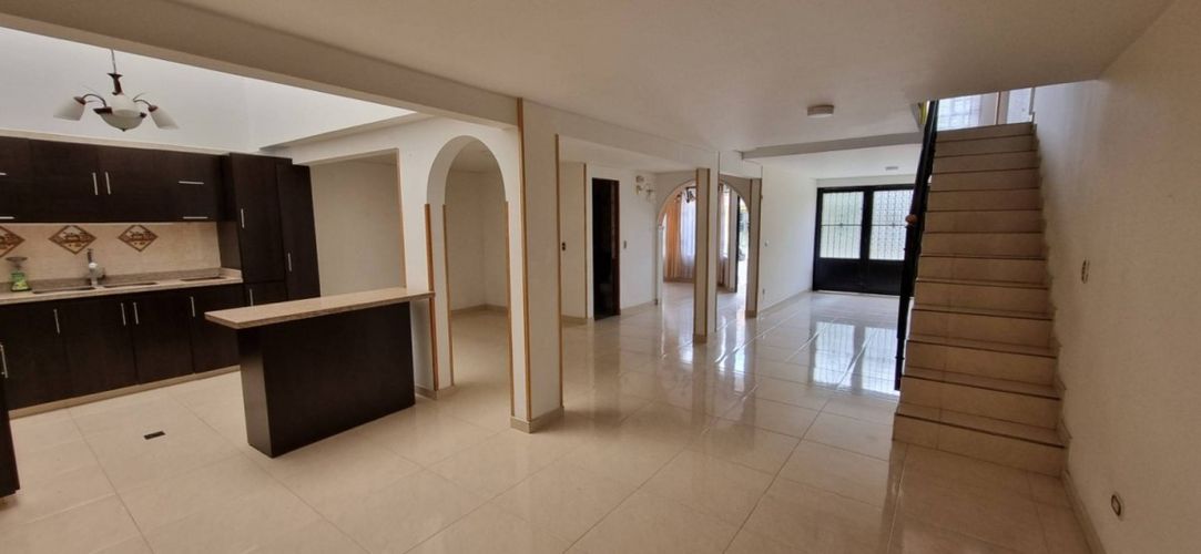 Casa de 3 alcobas en venta en Villa Paul, Funza, 252 m² · foto 16 de 19