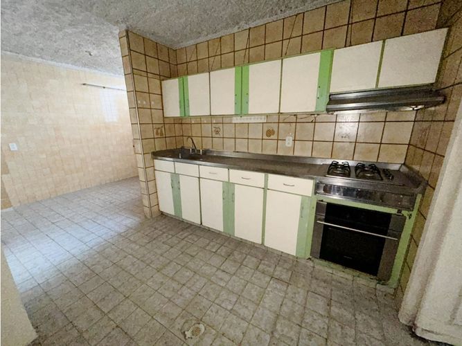 Apartamento de 4 alcobas en venta en Sotomayor, Bucaramanga, 150 m² · foto 16 de 19