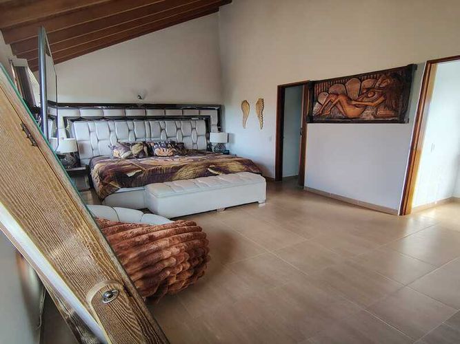 Casa de 3 alcobas en venta en El Porvenir, Rionegro, 270 m² · foto 17 de 24
