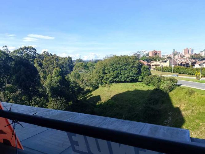 Apartamento de 3 alcobas en venta en San Antonio De Pereira, Bello, 74 m² · foto 10 de 11
