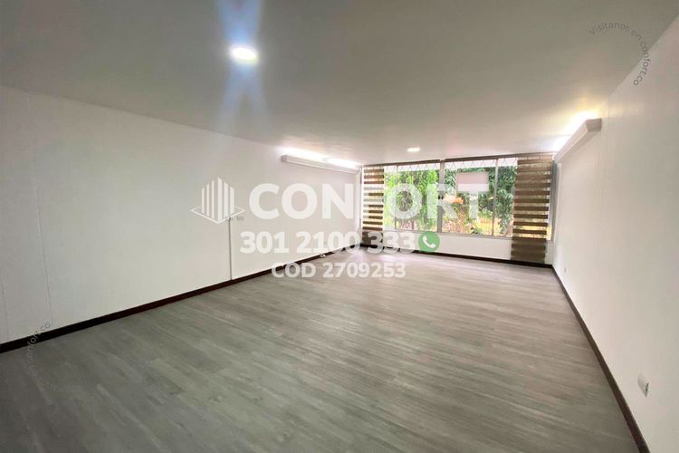 Apartamento de 3 alcobas en arriendo en Las Acacias, Medellín, 240 m² · foto 2 de 24