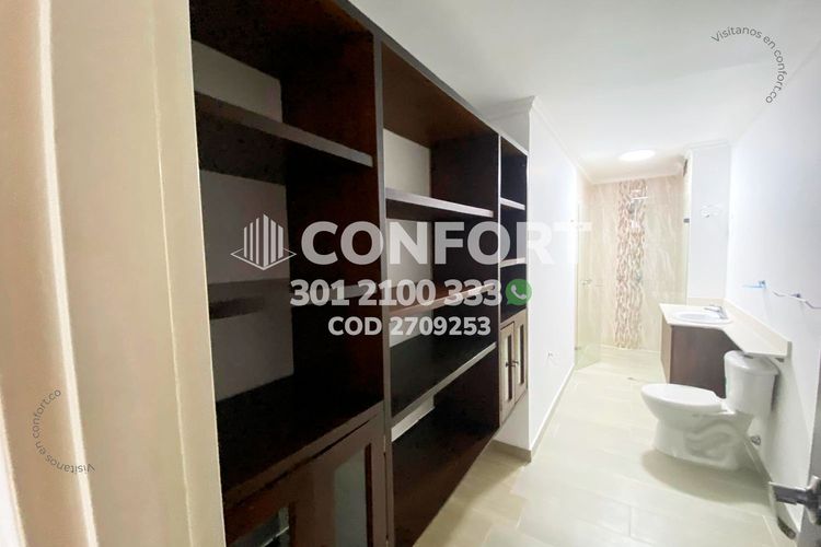 Apartamento de 3 alcobas en arriendo en Las Acacias, Medellín, 240 m² · foto 8 de 24