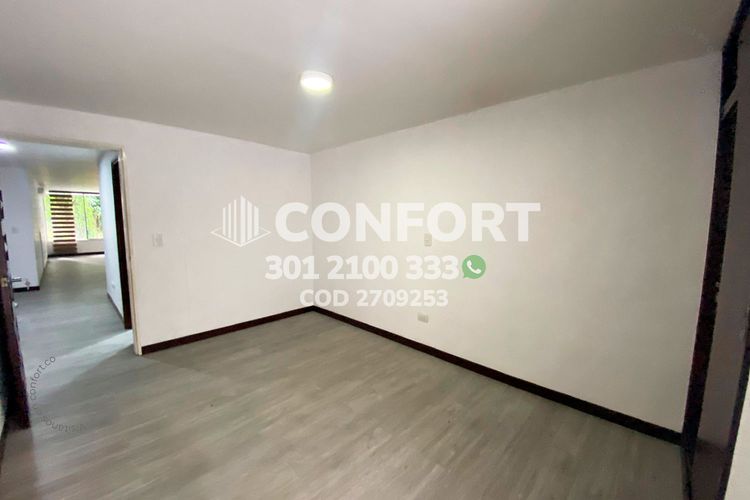 Apartamento de 3 alcobas en arriendo en Las Acacias, Medellín, 240 m² · foto 17 de 24