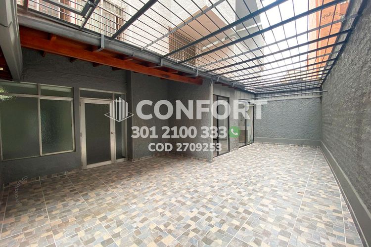 Apartamento de 3 alcobas en arriendo en Las Acacias, Medellín, 240 m² · foto 24 de 24