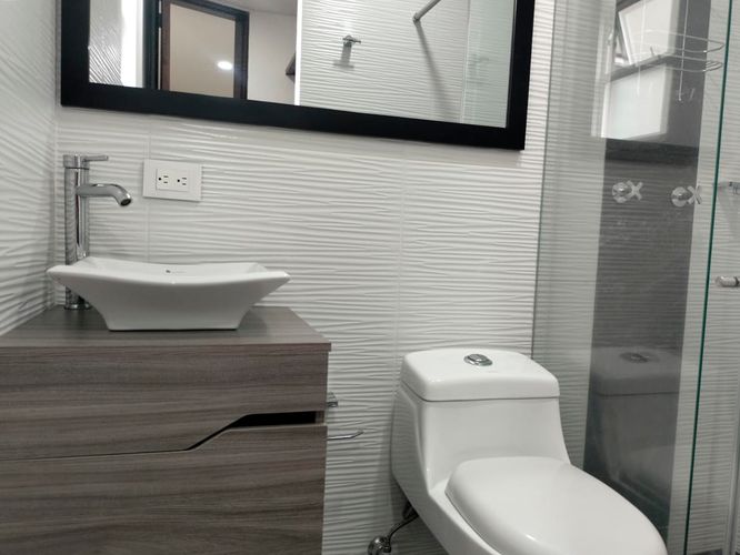 Apartamento de 3 alcobas en arriendo en El Poblado, Medellín, 100 m² · foto 18 de 19