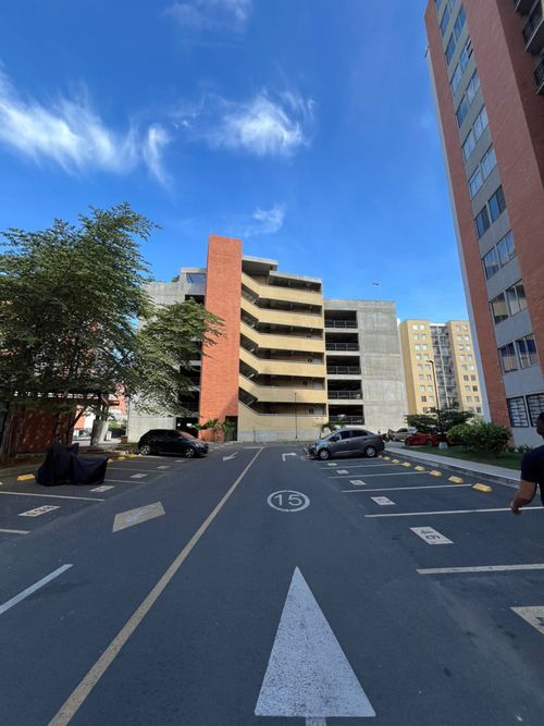 Apartamento de 3 alcobas en venta en Valle Del Lili, Cali, 70 m² · foto 17 de 21