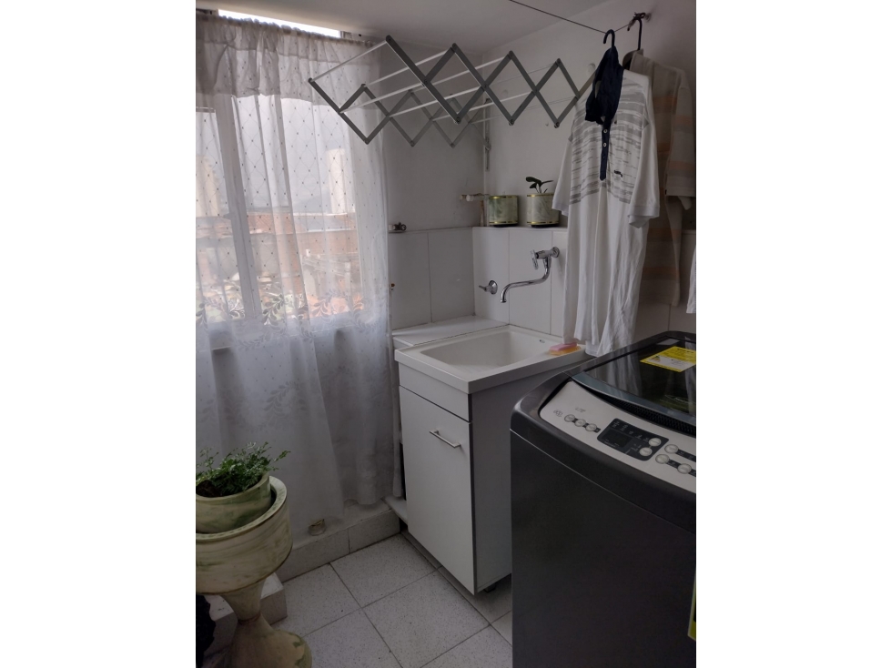 Apartamento en venta en Villa Del Parque, Medellín · foto 8 de 18