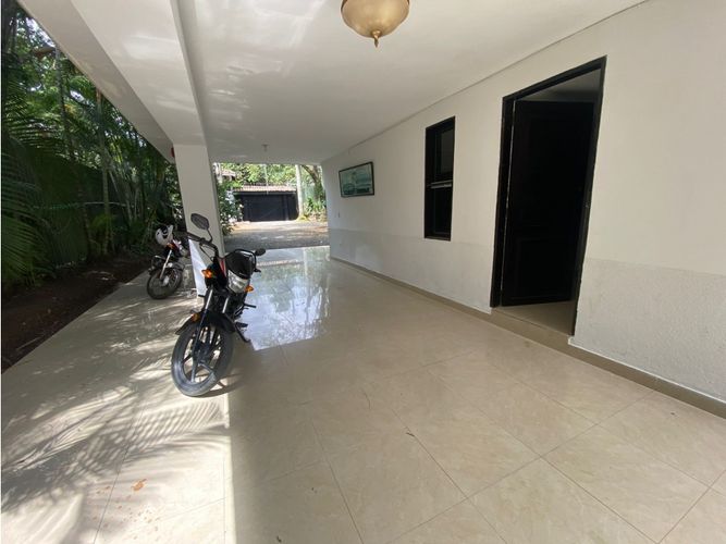 Casa de 6 alcobas en venta en Pance, Cali · foto 23 de 24