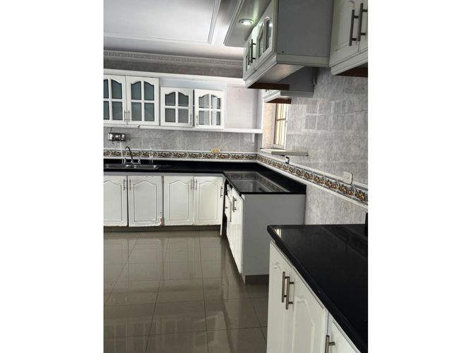 Casa de 4 alcobas en venta en El Ingenio, Cali, 660 m² · foto 2 de 24