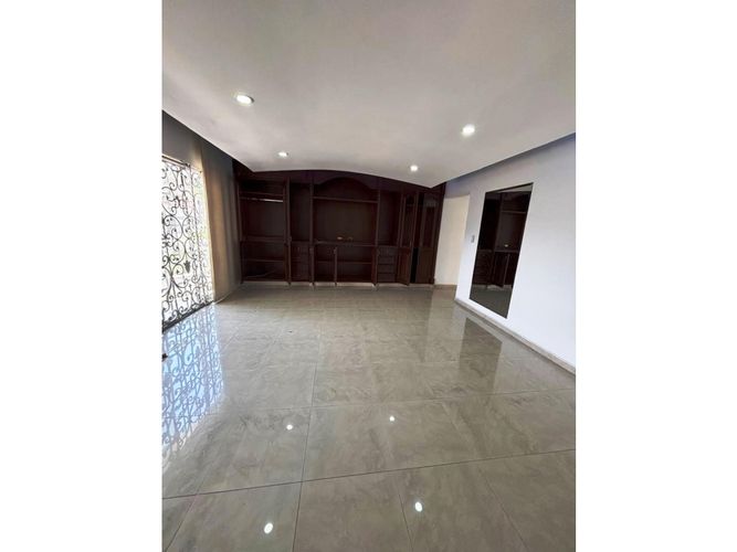 Casa de 4 alcobas en venta en El Ingenio, Cali, 660 m² · foto 12 de 24