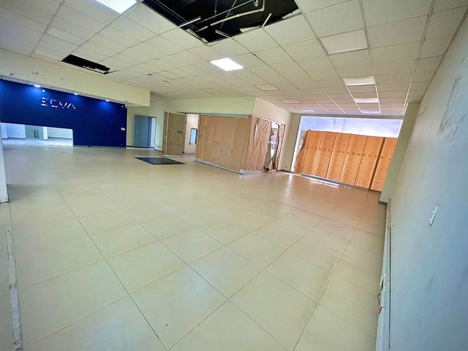 Local en venta en Parque Juan Pablo Ii, Medellín, 209 m² · foto 2 de 20