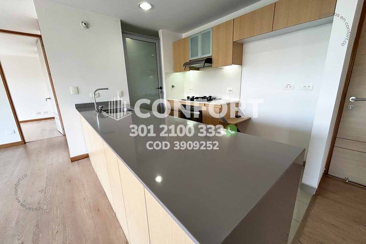 Apartamento de 2 alcobas en arriendo en Loma Benedictinos, Medellín, 100 m² · foto 12 de 24