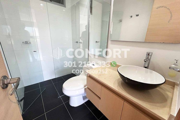 Apartamento de 2 alcobas en arriendo en Loma Benedictinos, Medellín, 100 m² · foto 13 de 24