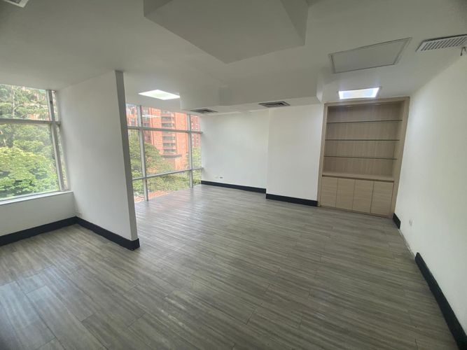 Local en arriendo en El Poblado, Medellín, 38 m² · foto 15 de 18