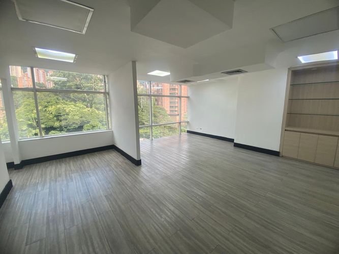 Local en arriendo en El Poblado, Medellín, 38 m² · foto 16 de 18
