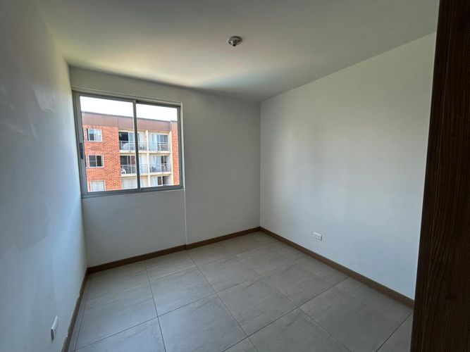 Apartamento de 3 alcobas en venta en San Silvestre, Pereira, 65 m² · foto 6 de 15