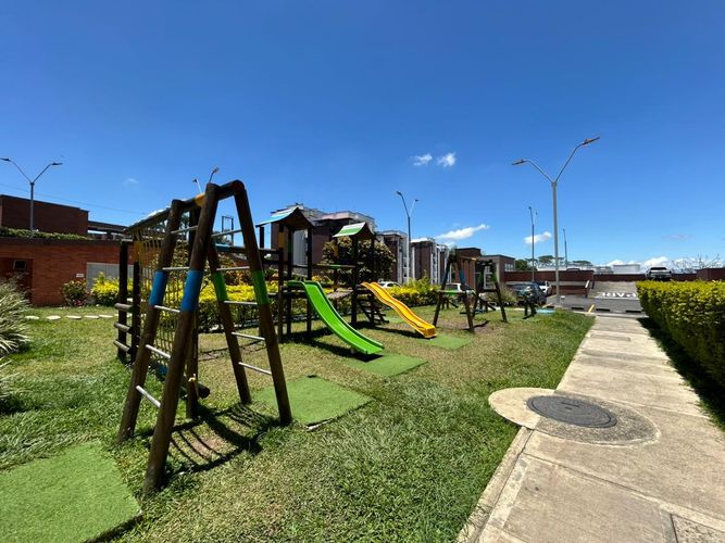 Apartamento de 3 alcobas en venta en San Silvestre, Pereira, 65 m² · foto 12 de 15