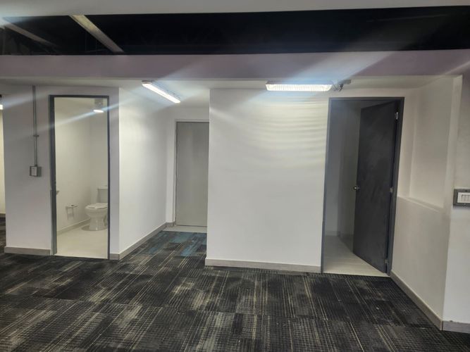 Bodega en arriendo en Guayabal, Medellín, 1160 m² · foto 3 de 17