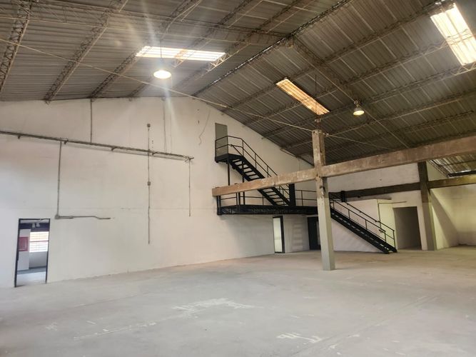 Bodega en arriendo en Guayabal, Medellín, 1160 m² · foto 5 de 17