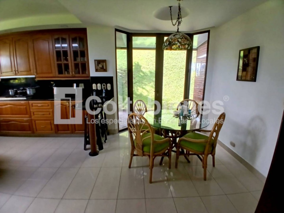 Casa en arriendo en El Poblado, Medellín · foto 15 de 24