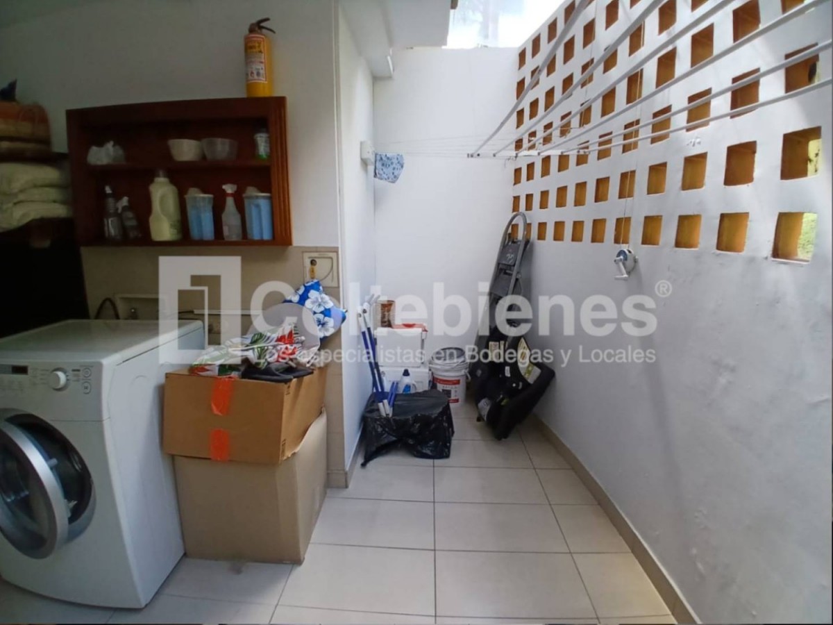 Casa en arriendo en El Poblado, Medellín · foto 17 de 24