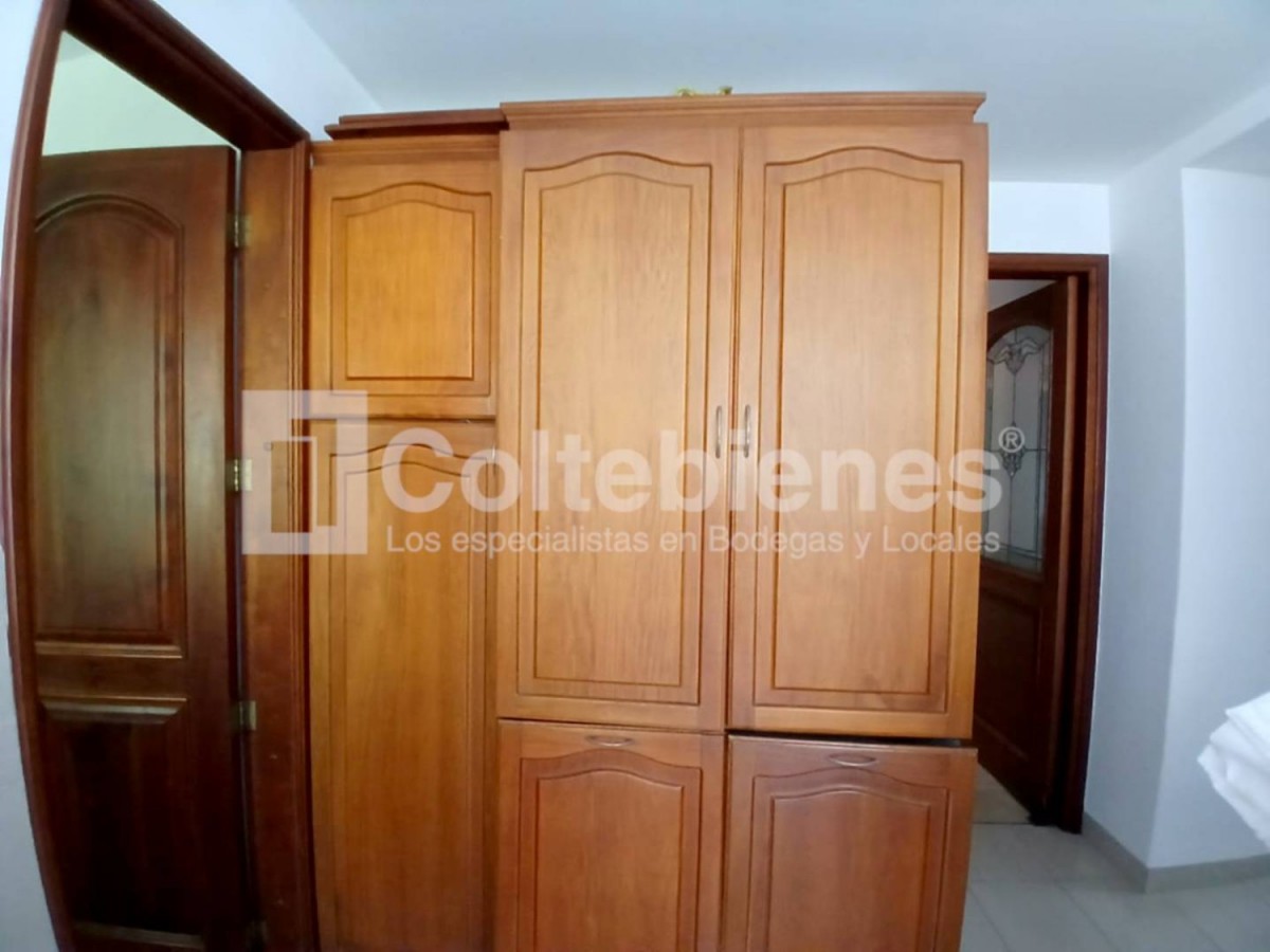Casa en arriendo en El Poblado, Medellín · foto 19 de 24