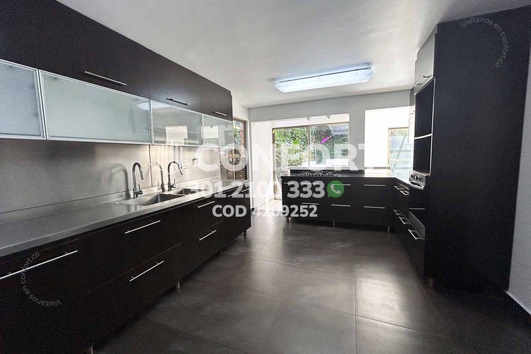 Casa de 3 alcobas en arriendo en Loma Benedictinos, Medellín, 452 m² · foto 7 de 24
