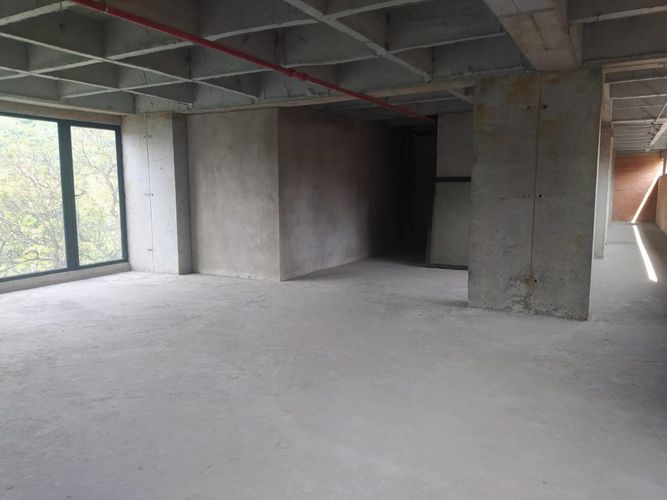 Oficina en arriendo en Los Colores, Medellín, 381 m² · foto 5 de 11
