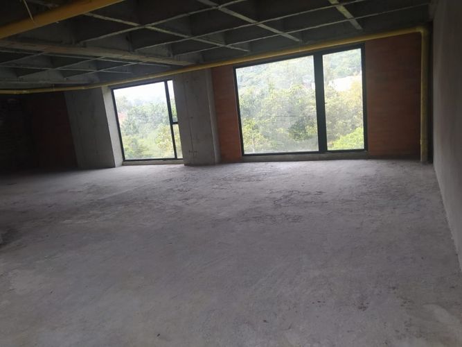 Oficina en arriendo en Los Colores, Medellín, 381 m² · foto 6 de 11