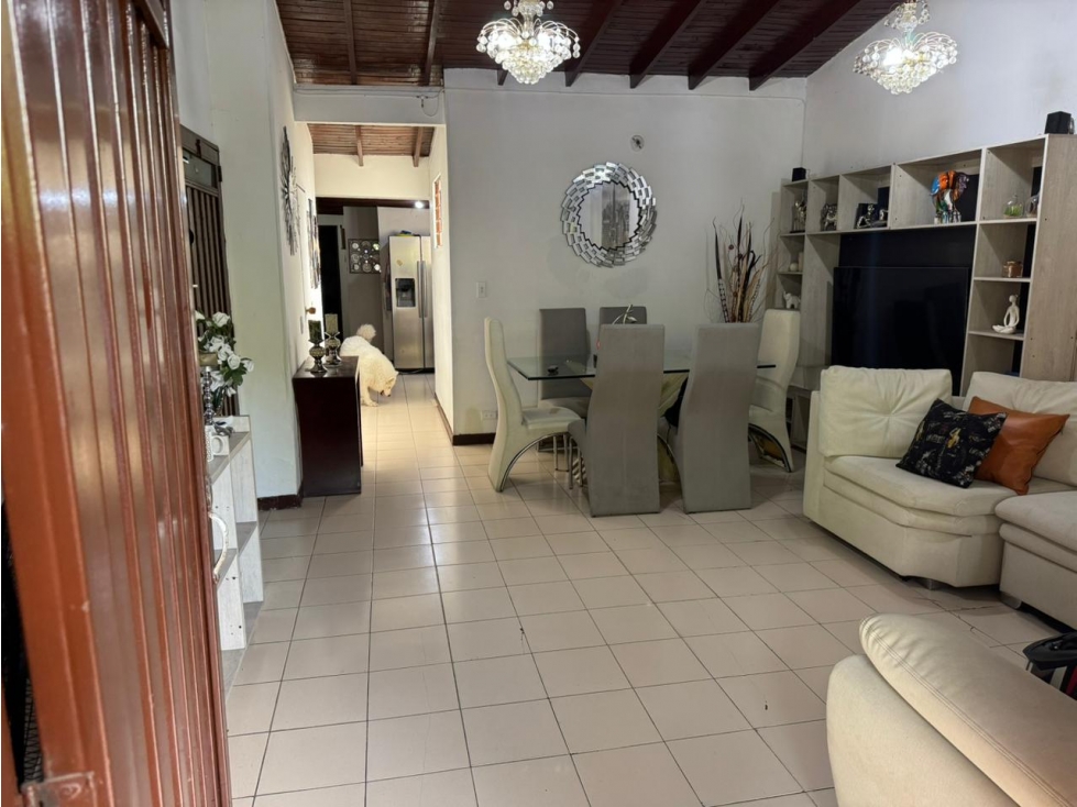 Casa en venta en San javier, Medellín 2