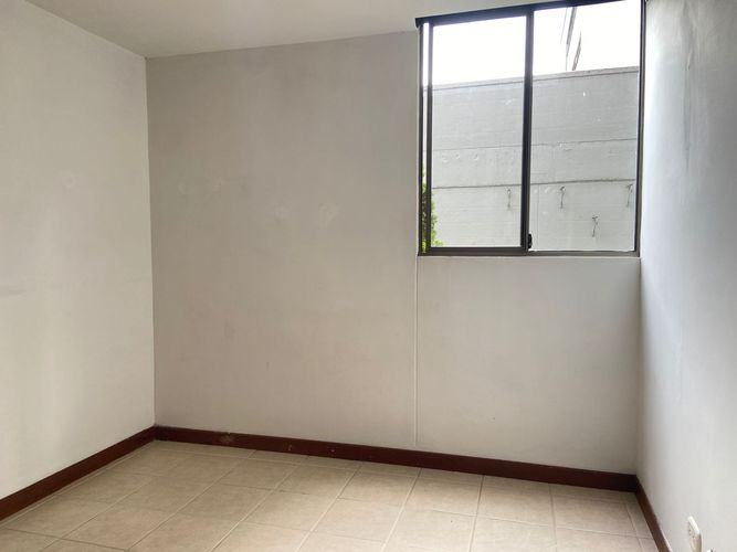Apartamento de 3 alcobas en venta en San Jose, Sabaneta, 83 m² · foto 9 de 17
