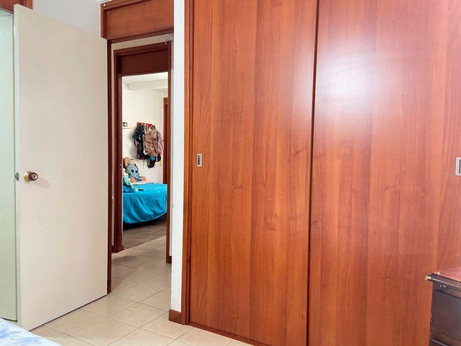 Apartamento de 3 alcobas en venta en San Jose, Sabaneta, 70 m² · foto 17 de 20