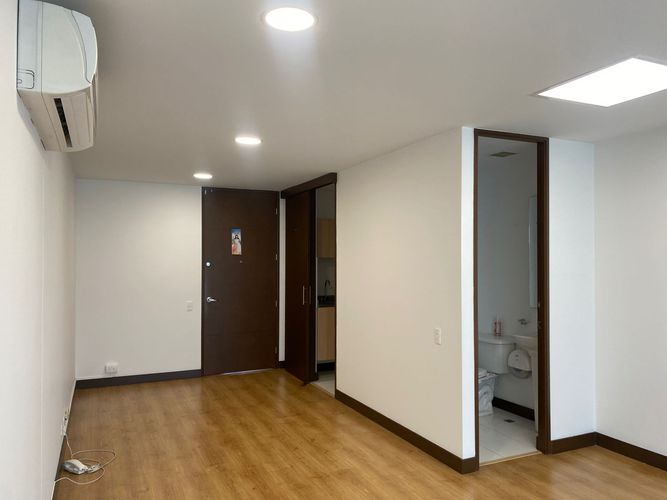Oficina en arriendo en El Poblado, Medellín, 38 m² · foto 4 de 9