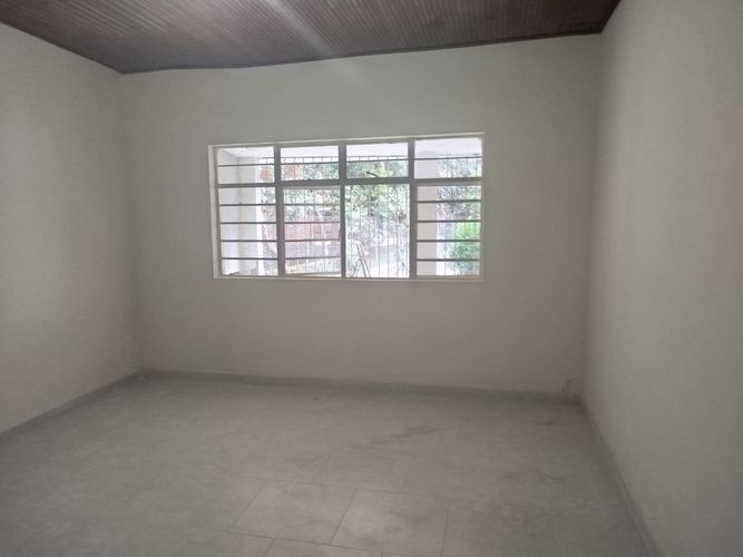 Oficina en venta en Loma Linda, Envigado, 1280 m² · foto 8 de 15