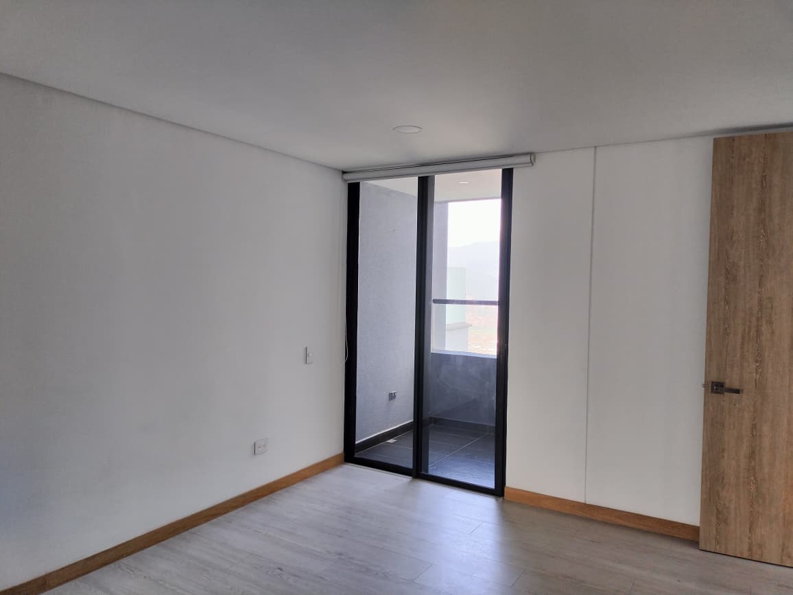 Apartamento en arriendo en El Poblado, Medellín · foto 11 de 19