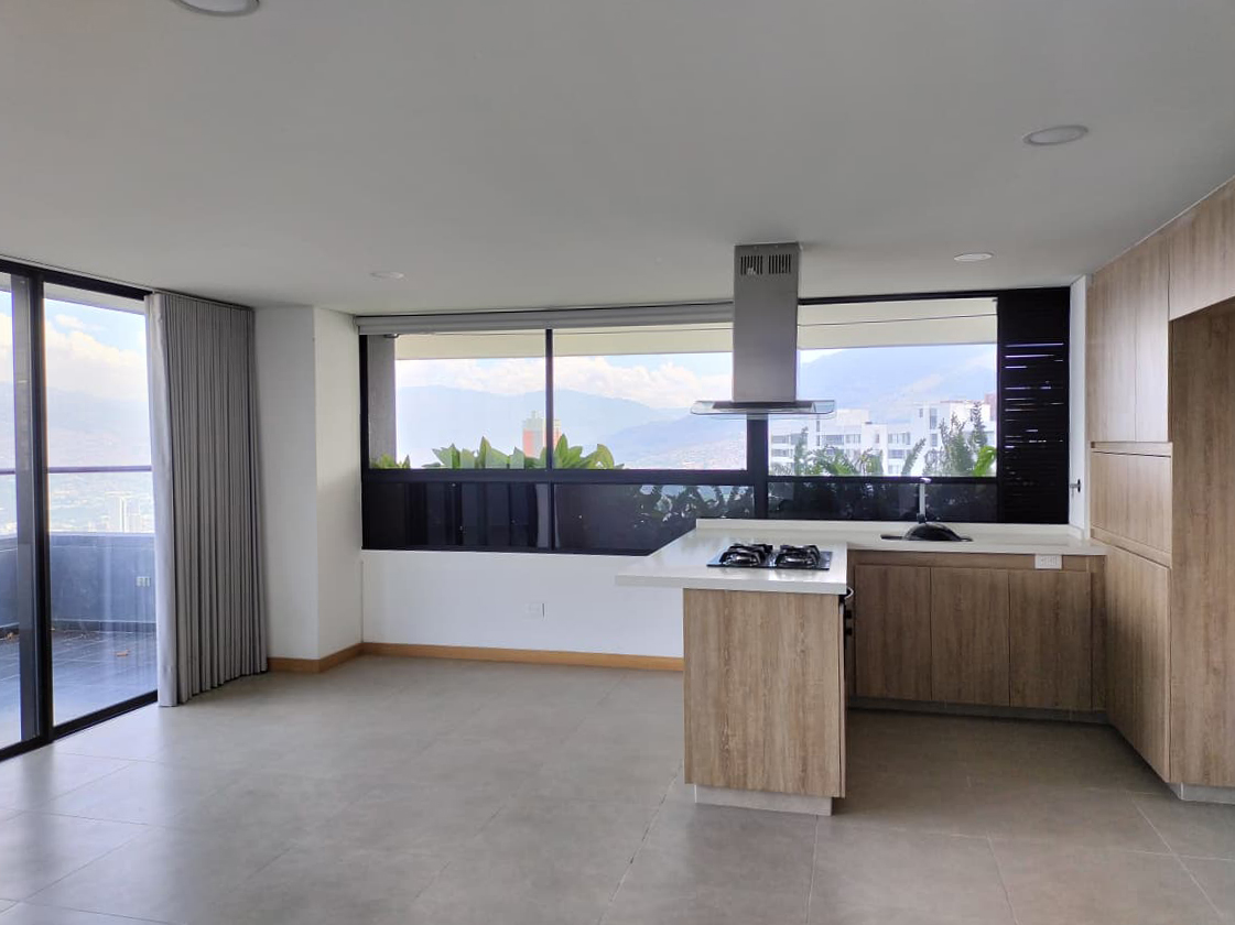 Apartamento en arriendo en El Poblado, Medellín · foto 4 de 19