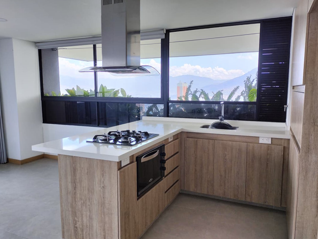 Apartamento en arriendo en El Poblado, Medellín · foto 7 de 19