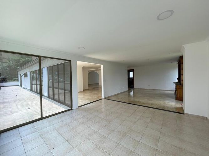Apartamento de 3 alcobas en venta en Alejandría, Medellín, 250 m² · foto 6 de 24