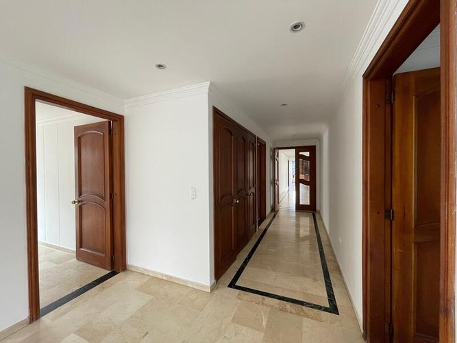 Apartamento de 3 alcobas en venta en Alejandría, Medellín, 250 m² · foto 13 de 24