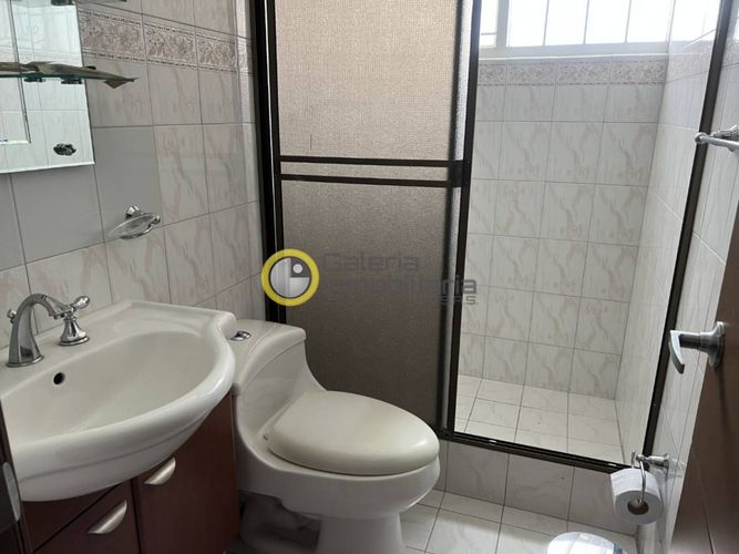 Casa de 4 alcobas en venta en La Floresta, Bucaramanga, 500 m² · foto 4 de 24