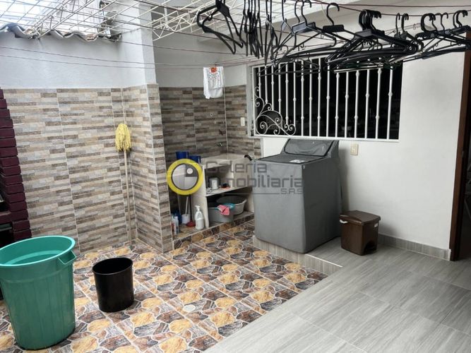 Casa de 4 alcobas en venta en La Floresta, Bucaramanga, 500 m² · foto 7 de 24
