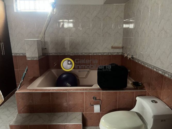 Casa de 4 alcobas en venta en La Floresta, Bucaramanga, 500 m² · foto 21 de 24
