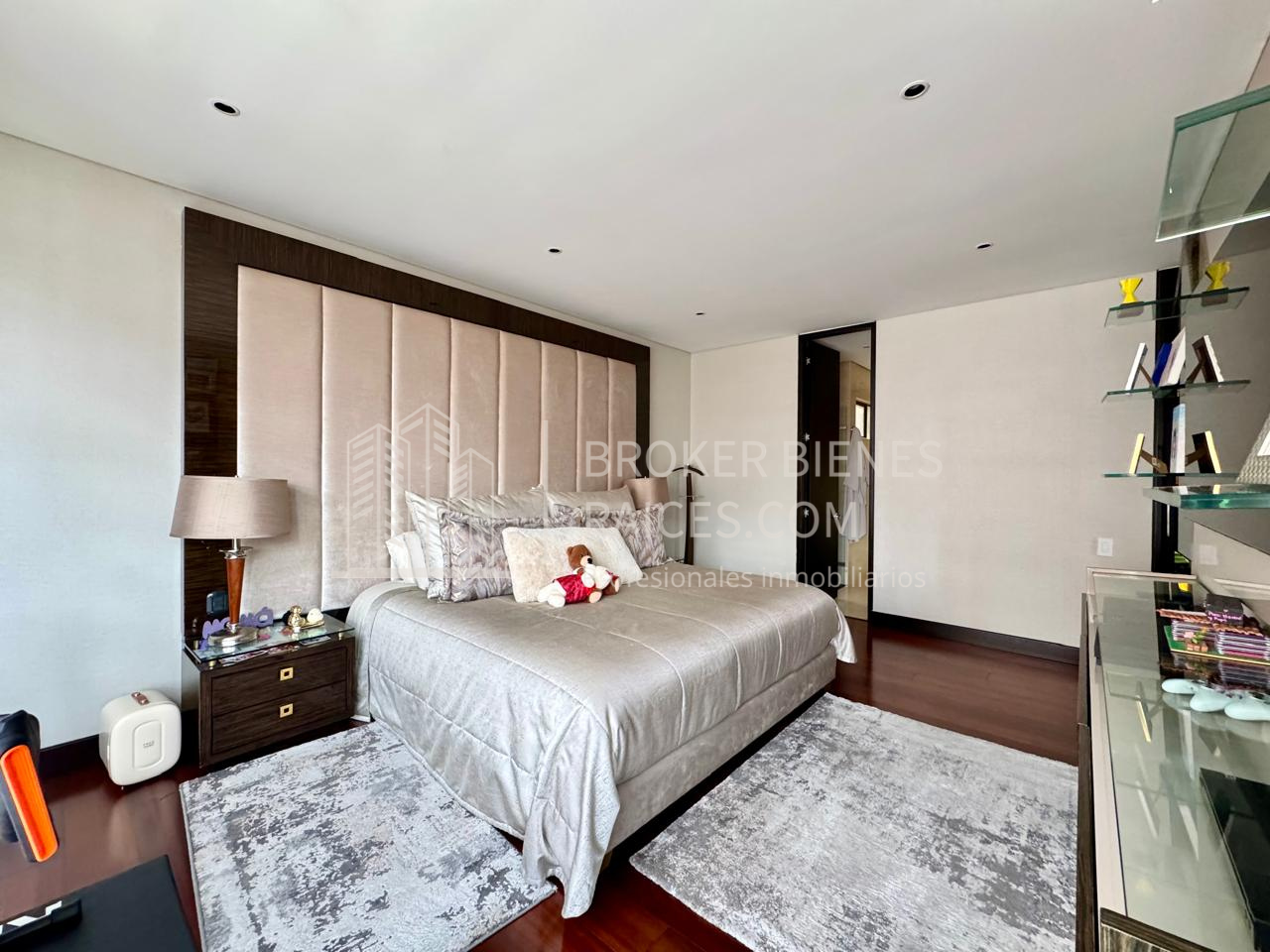 Apartamento en venta en Reserva De La Sierra, Bogotá · foto 7 de 18