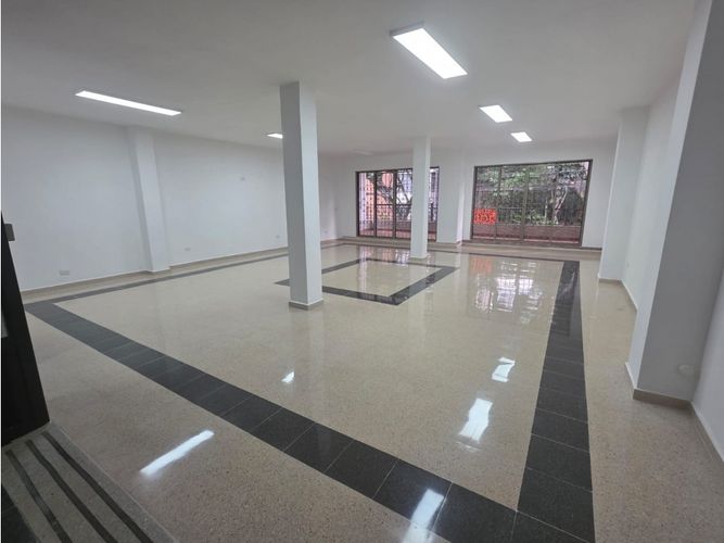 Oficina en arriendo en Suramericana, Medellín, 180 m² · foto 9 de 15