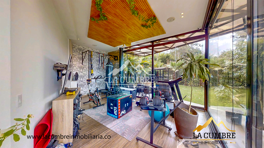 Casa de 3 alcobas en venta en Vía Las Palmas, Medellín, 412 m² · foto 11 de 24